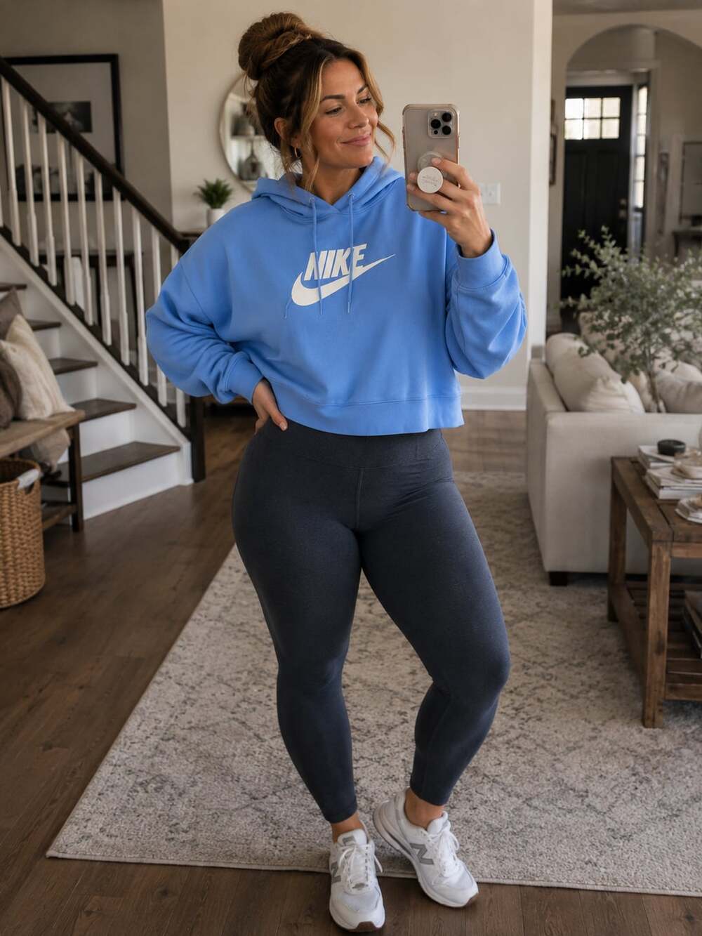 Nike Sportswear Club Fleece‎ Women's Oversized Cropped Momcore Hoodie, Size XL